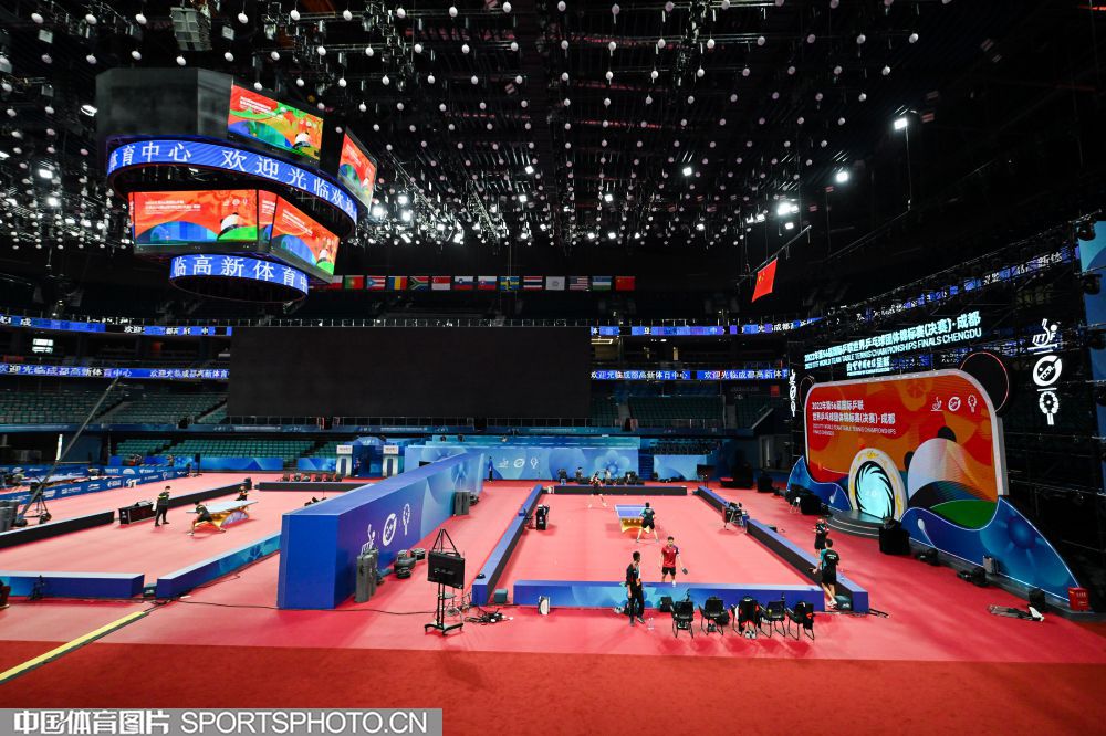 罗林斯24+7成雄鹿主攻手，个人连续三场得分20+